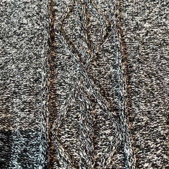 NWOT Sweater - Picture 6 of 9